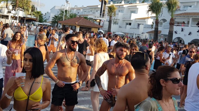 Topless Ibiza Порно Видео | arakani.ru